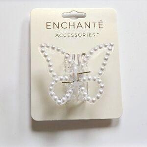 NWT ENCHANTÉ ACCESSORIES CLEAR PLASTIC FAUX PEARLS MEDIUM BUTTERFLY HAIR CLAW!